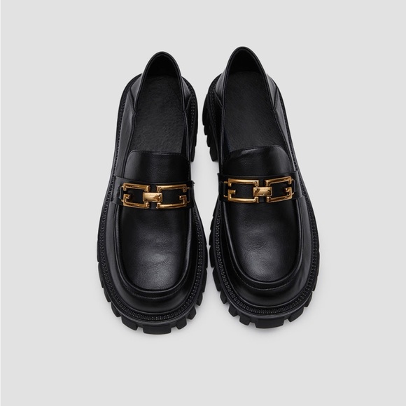 Lattelier Leather Loafers With Chain - Picture 3 of 13